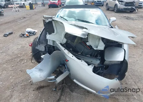 2004 Chevrolet Corvette z USA, uszkodzony, nr VIN 1G1YY32G545122989